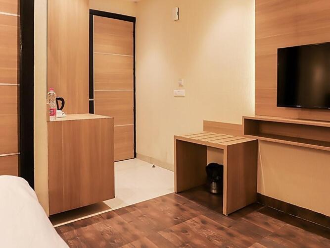 Solitaire Hotel Nowe Delhi Zewnętrze zdjęcie